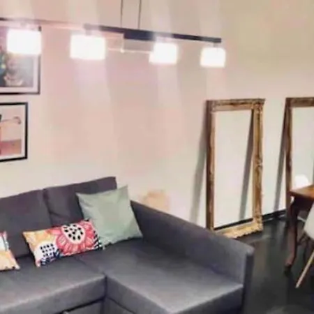 Urban Living 2 Bedroom Apartment *